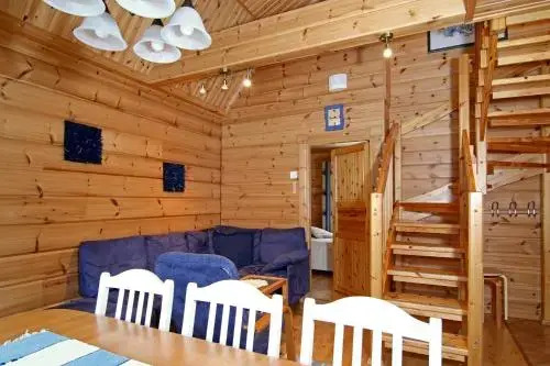 KRT Cabins