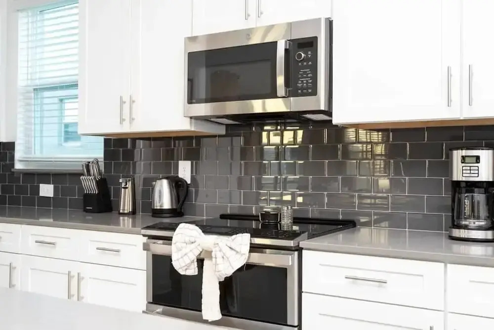 Spacious Comfy Retreat Prime Location Amazing