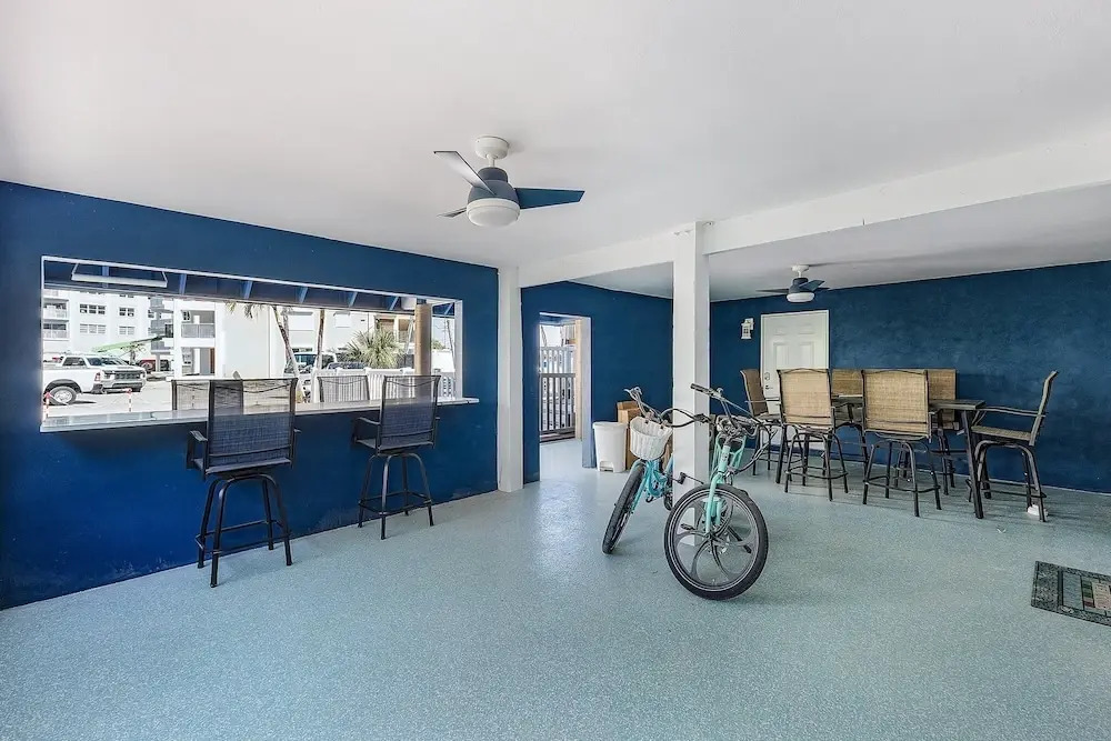 50 Seaside Stay: 4bd/3ba Duplex W/ Pool! 4 Bedroom Home