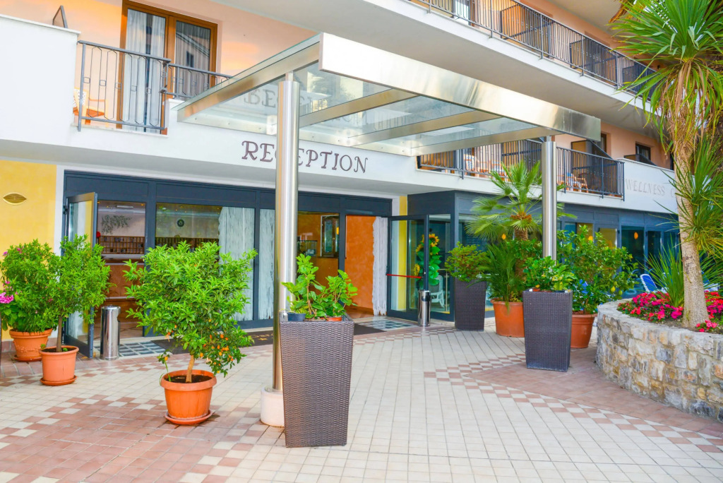 Hotel Garda Bellevue