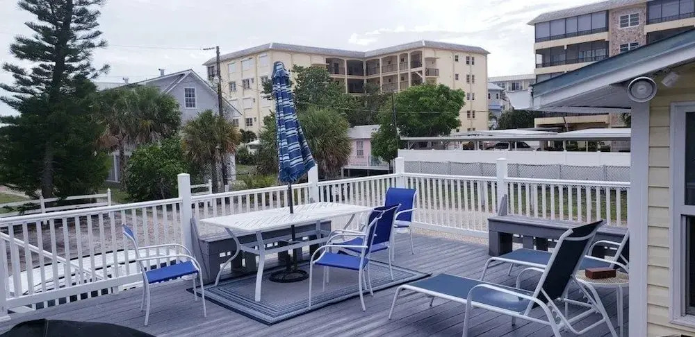 Sandy Bottoms - Wkly 2 Bedrooms 1 Bathroom Home