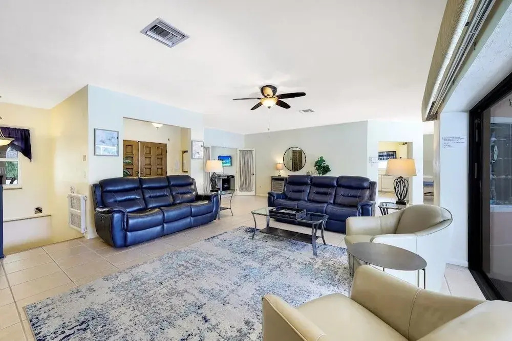 550 Inlet Drive