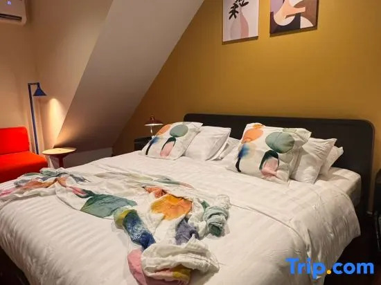 Nueng Rana 151  Scandinavian Hideaway Yaowarat