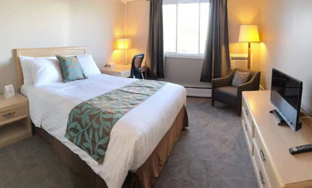 Seasons Inn Halifax