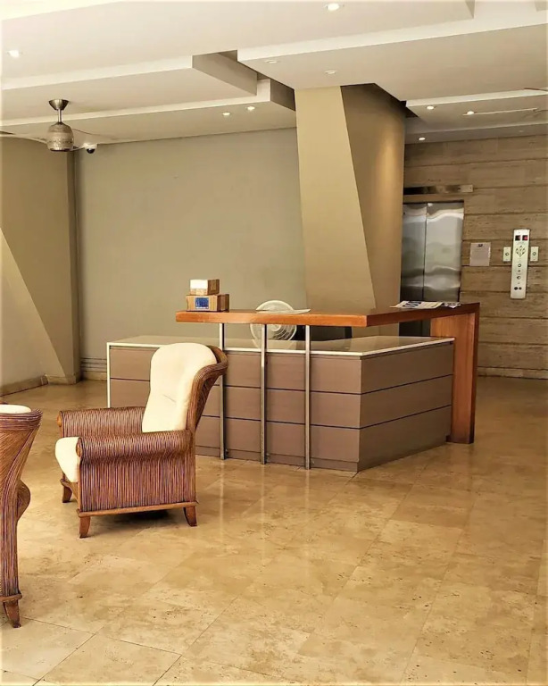 Brand NEW Studio 1 Block to Beach/lagoon