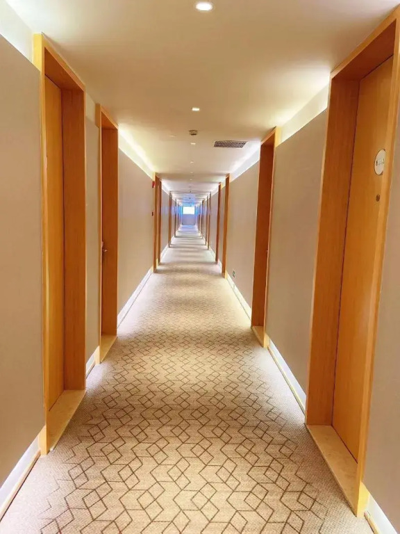 Ji Hotel Shanghai Xujiahui Tianyaoqiao Road
