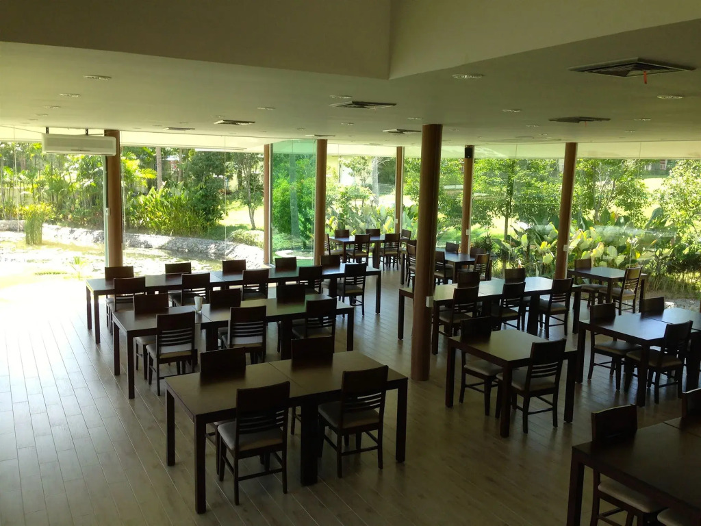 Suwan Driving Range and Resort