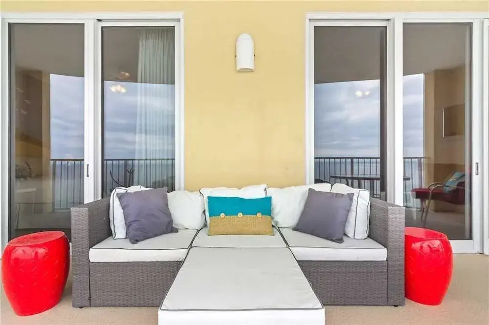 Twin Palms 1504 - Two Bedroom Condo