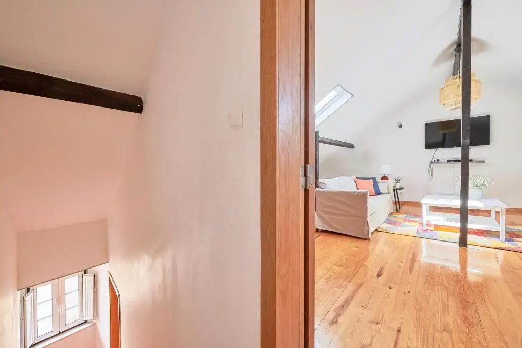 Renovated and Spacious Duplex Apartment With Patio, By TimeCooler