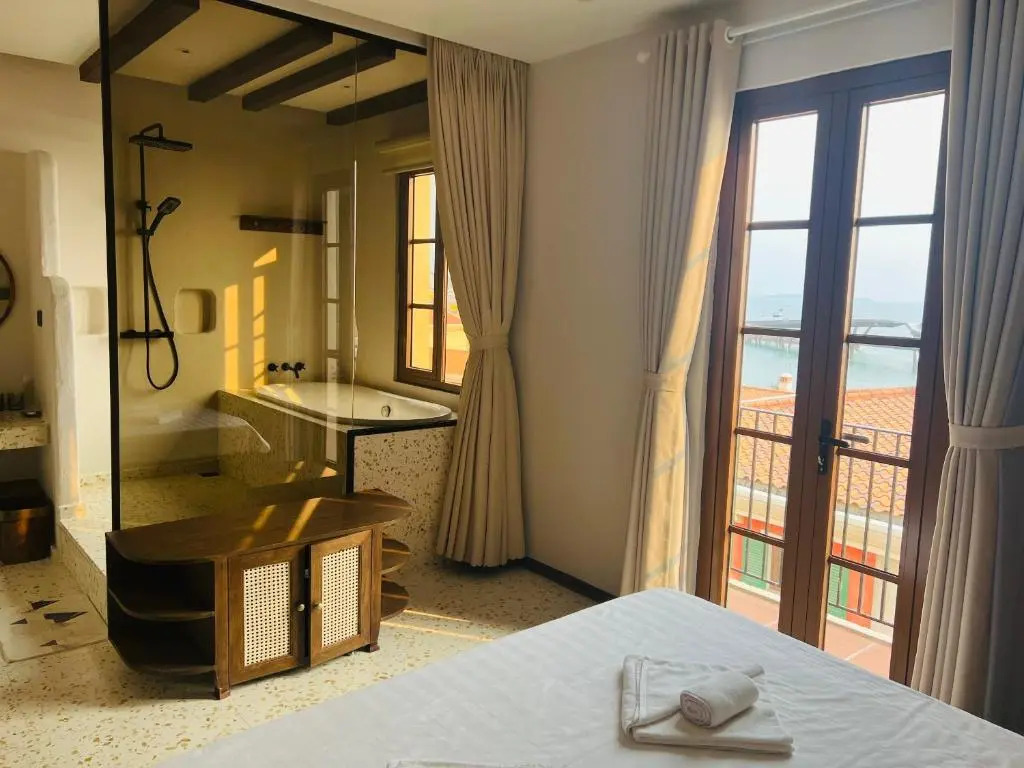 Lotus Home Cafe - Signature