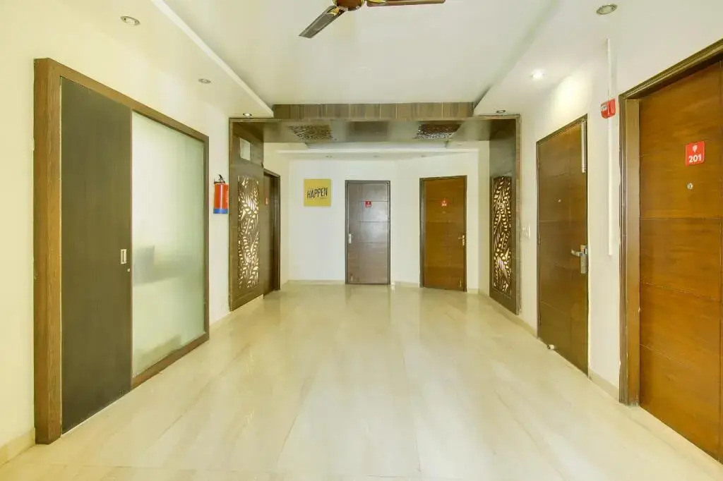 Hazzy Stays by OYO Rooms