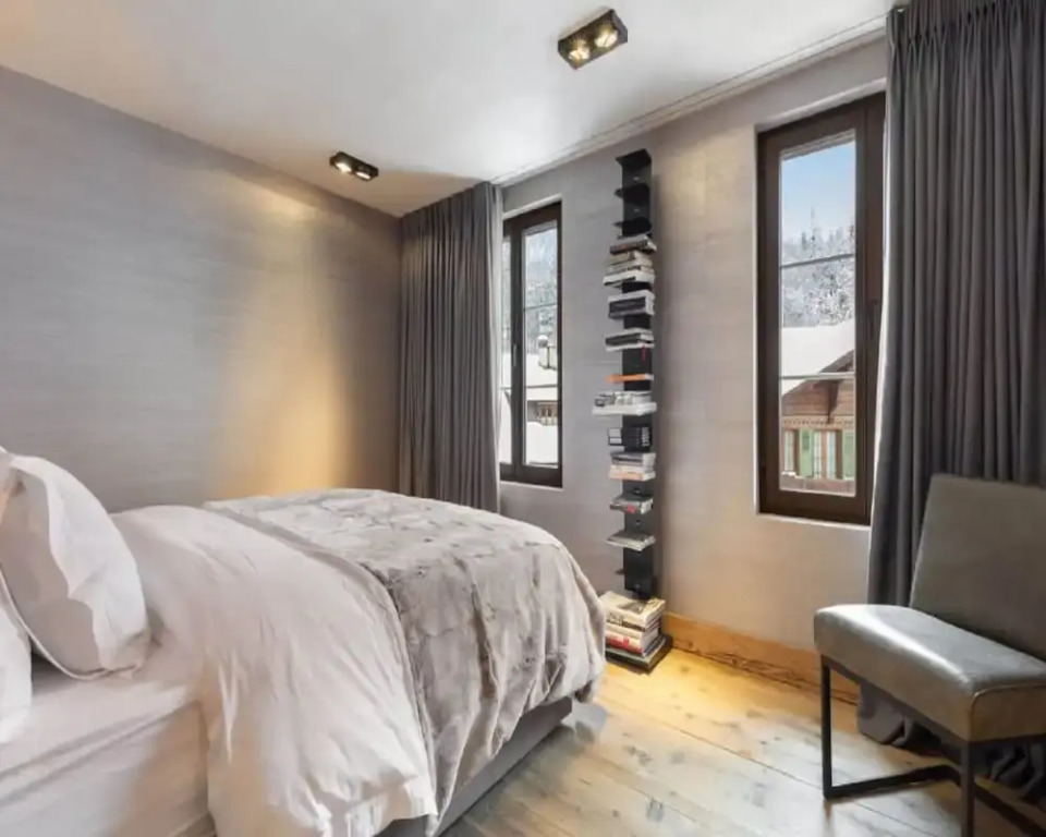 Duplex With Palace Views