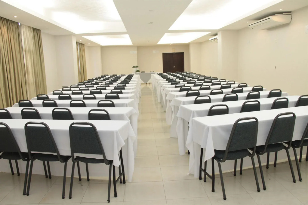 Oasis Tower Hotel
