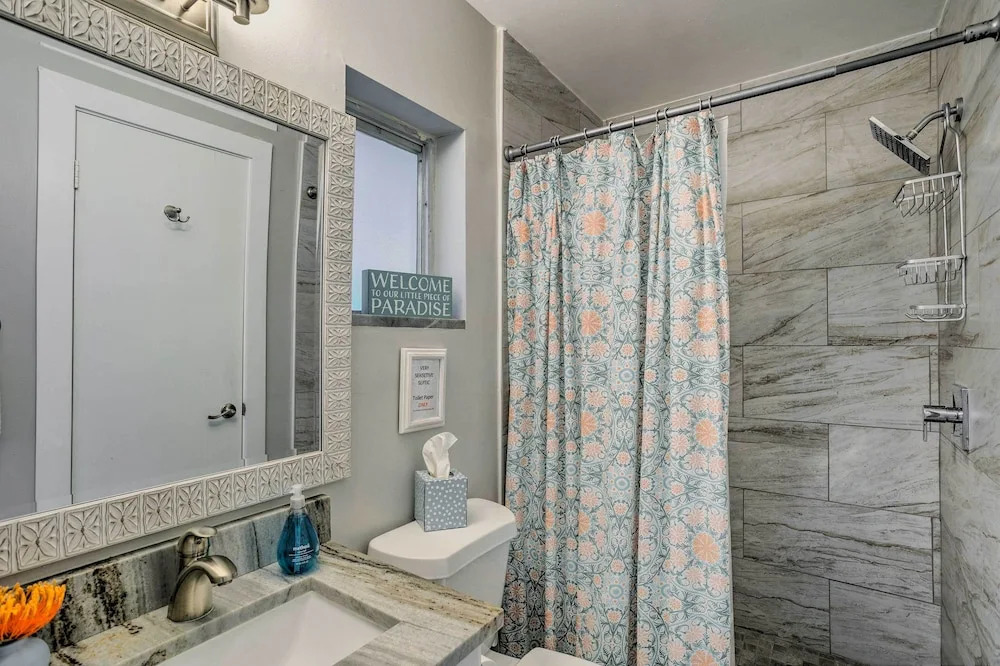 Dog-friendly Jensen Beach Home < 3 Mi to Ocean!