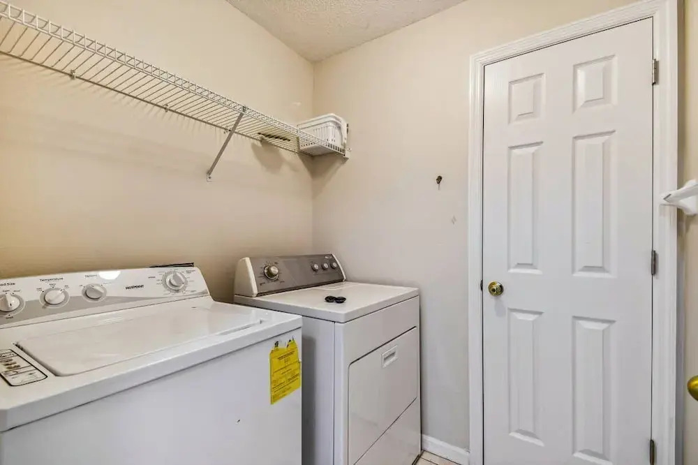 4BR Lake Berkley Home w/ Private Pool