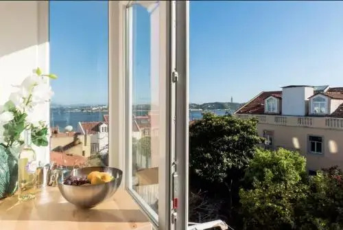 Lisbon Secret & River View Flat