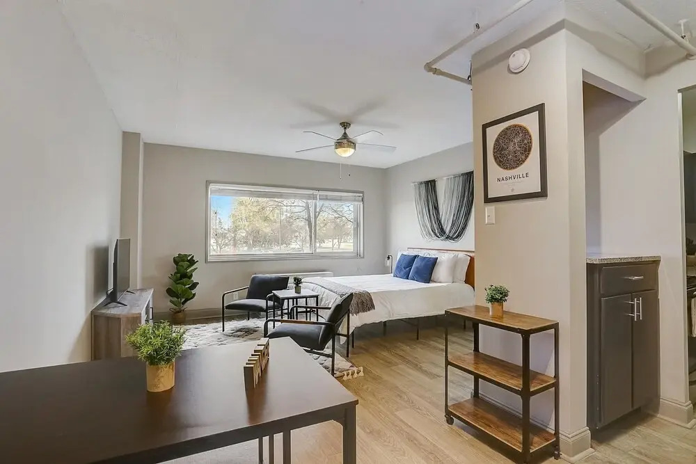 FRONTDESK 500 Fifth Apts Downtown Nashville