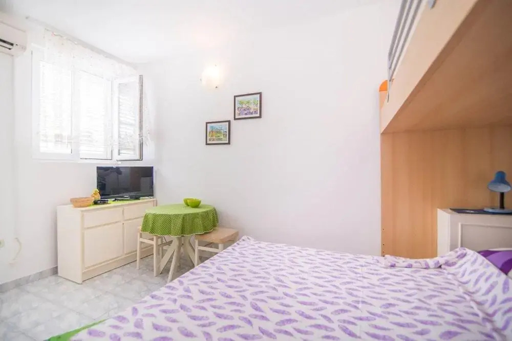 Apartments Mili 732