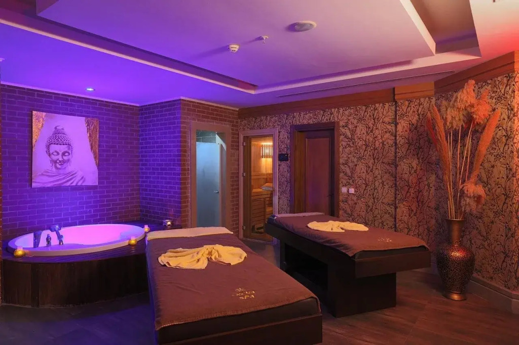 Отель Diamond Excellence Resort & Spa