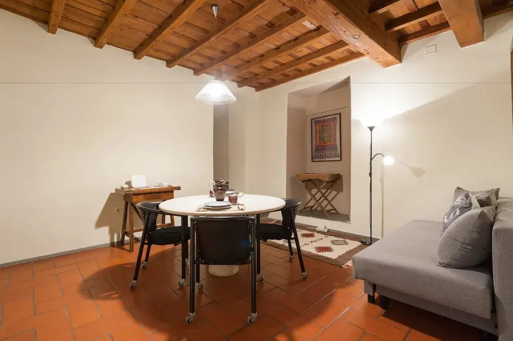 Short-let Florence Charming Suite