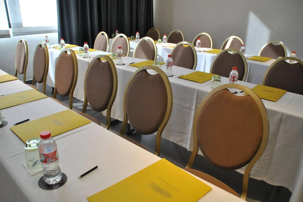 Breas Hotel