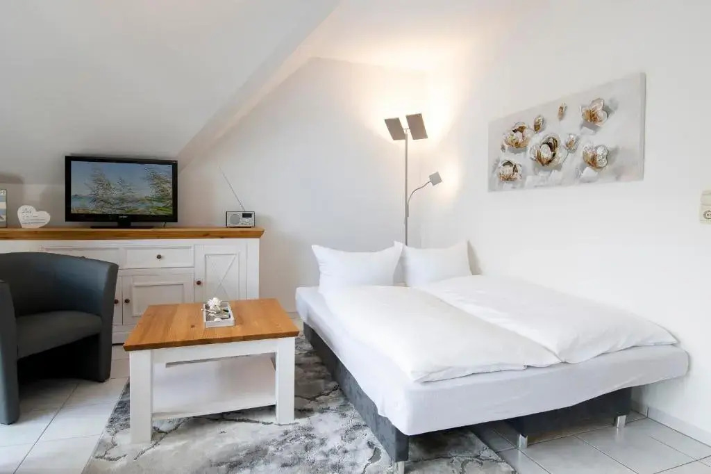 Alte Bergstrasse 6, Wohnung 9