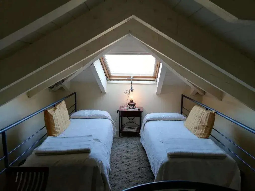 Relais dell'osso. La Loggia