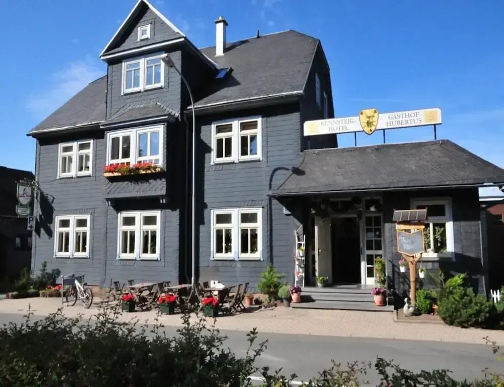 Holiday Home in Neustadt am Rennsteig With Pond