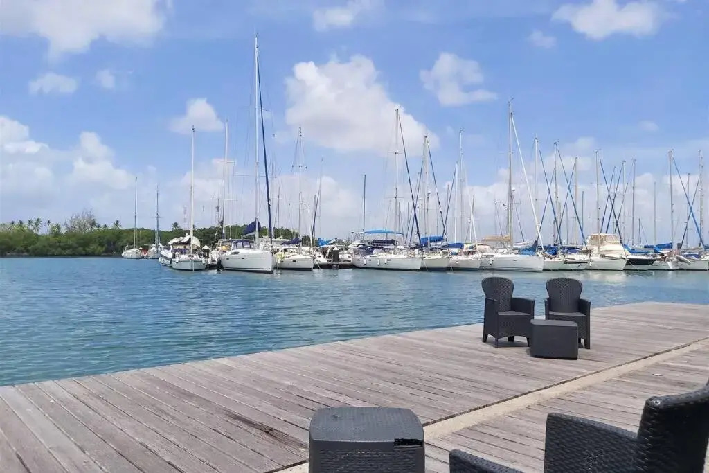 Appartement neuf vue Marina étang Z'abricot FDF