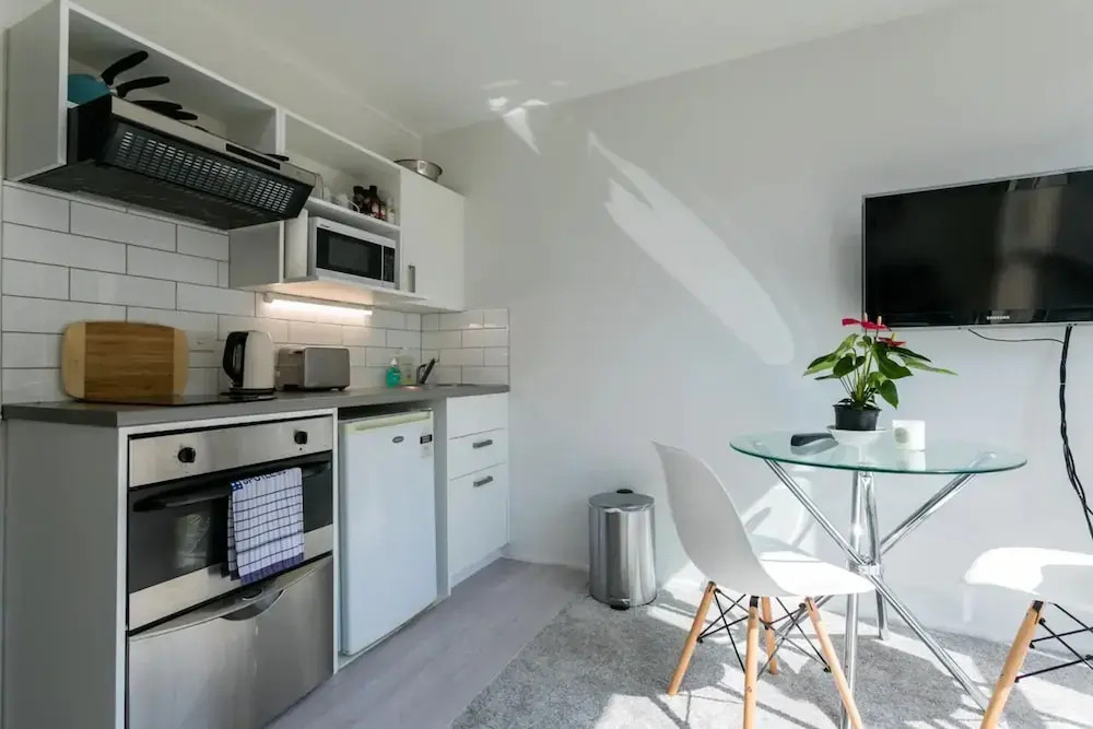 Delightful 1 Bedroom Apartment in CBD