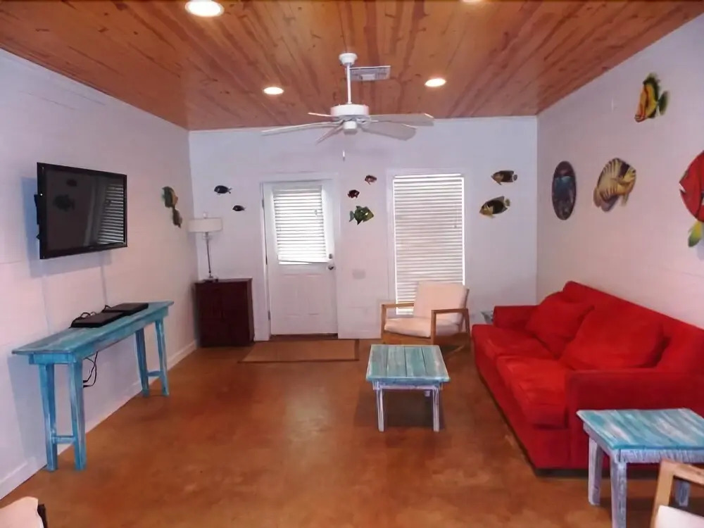 Reel Paradise - 3 Br Condo
