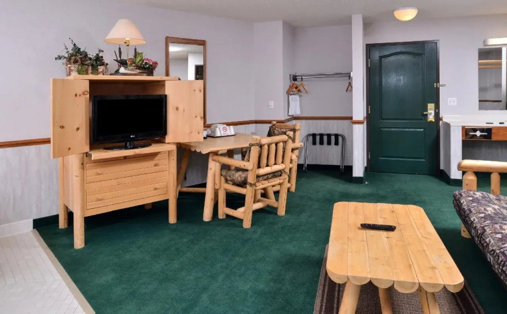 Northwoods Best Inn - Chetek