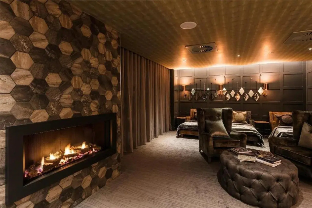 Lodore Falls Hotel & Spa