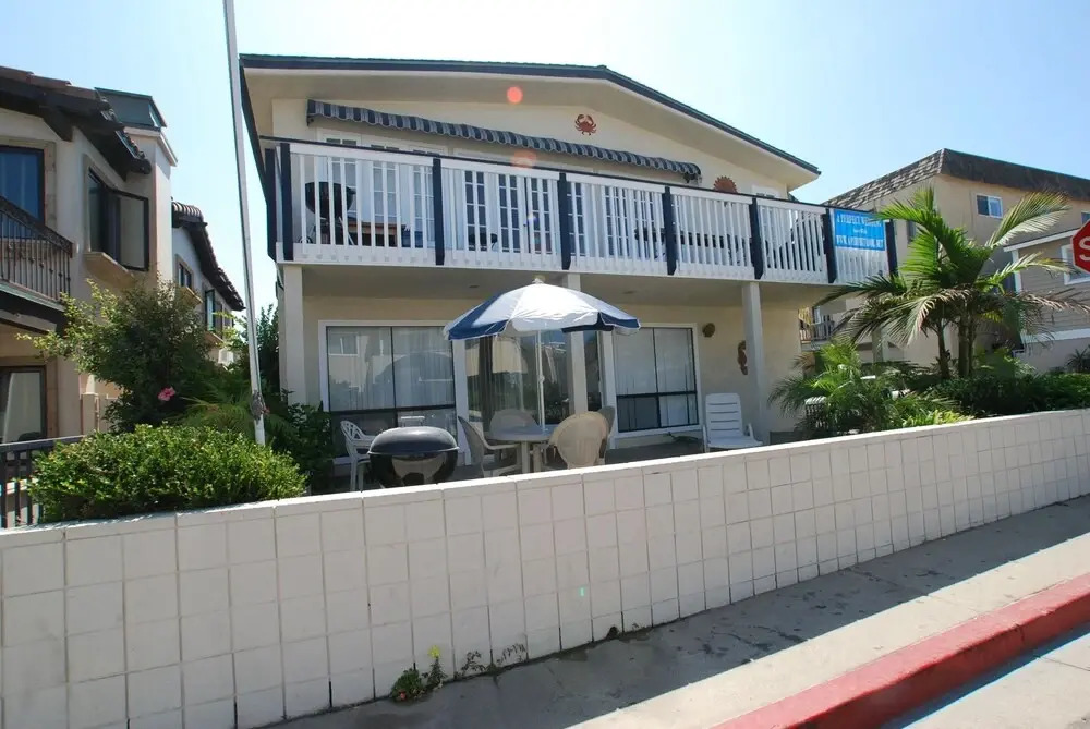Seashore 68127 by RedAwning