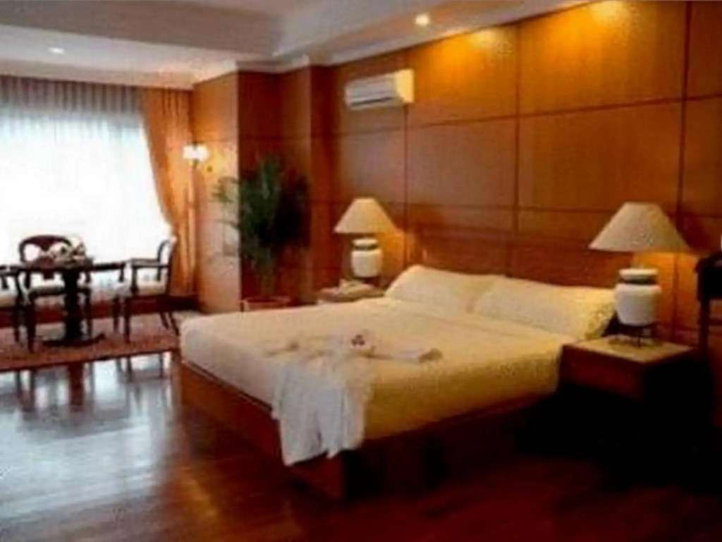 Royal Senyiur Hotel