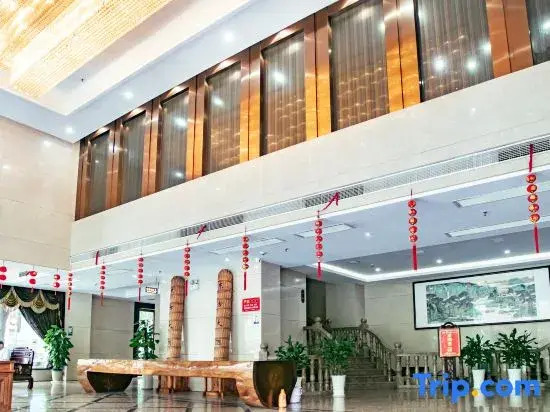 Xuri Dongfang Grand Hotel