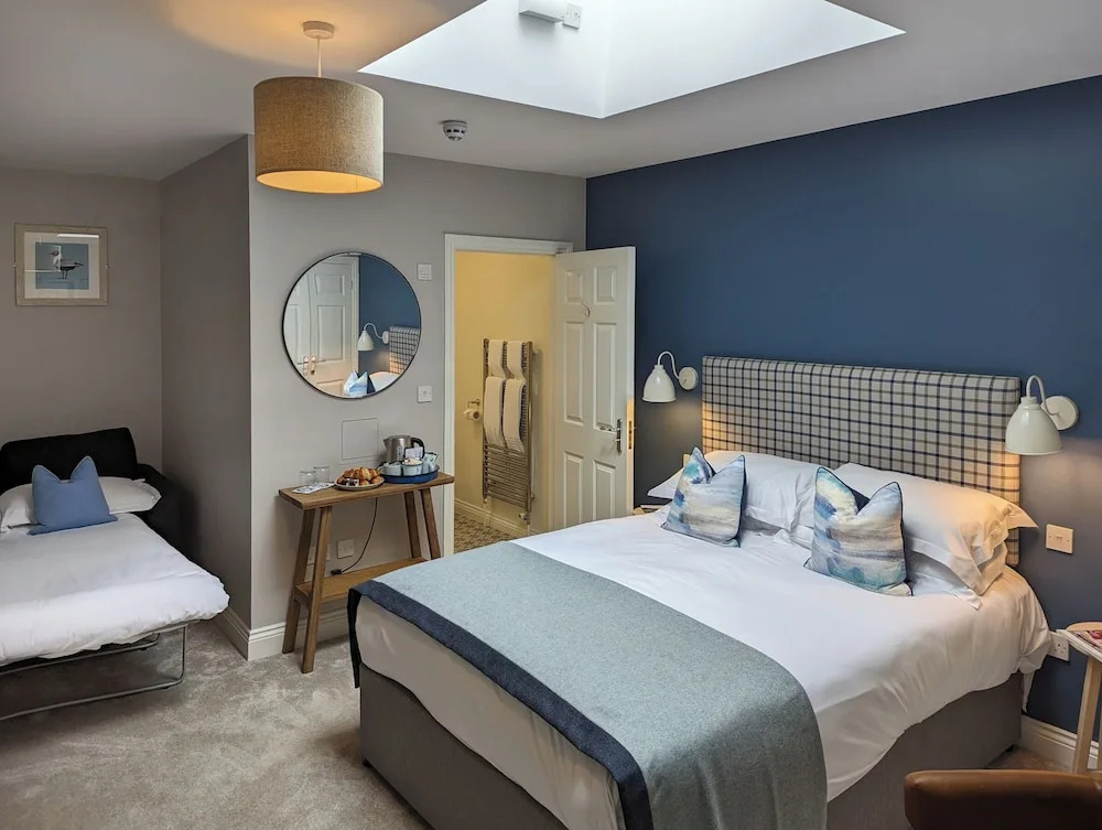 Beach House Hotel