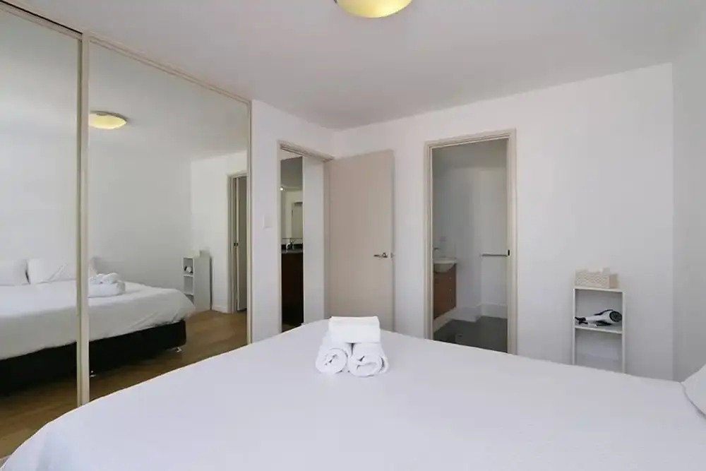 Convenient 3 Bedroom Apartment Close to Casino and CBD
