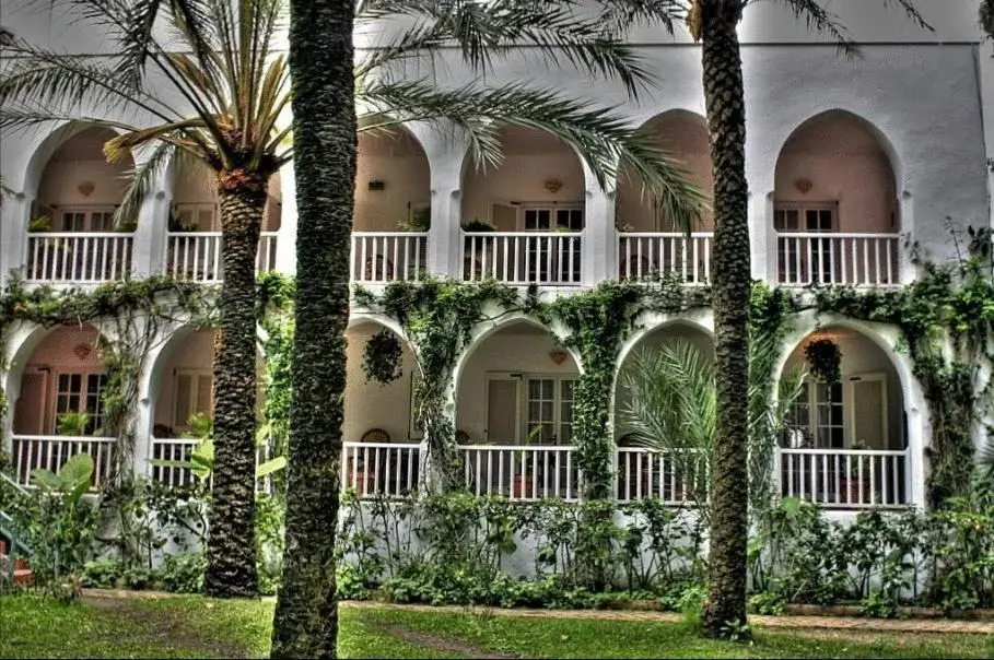 Hurricane Beach Hotel