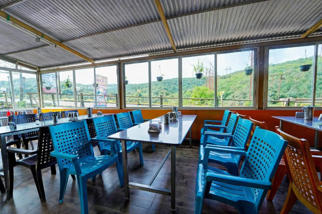 SPOT ON 70096 Hotel Shiv Shilpa