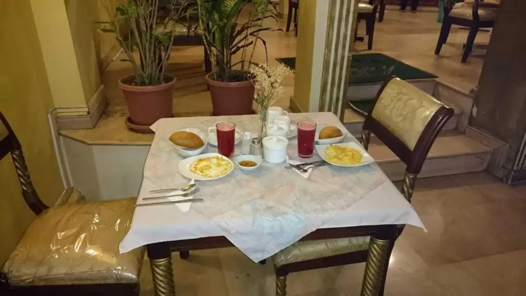 Colony Inn Hotel