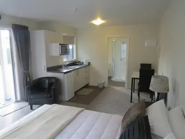 Ellena Court Motel