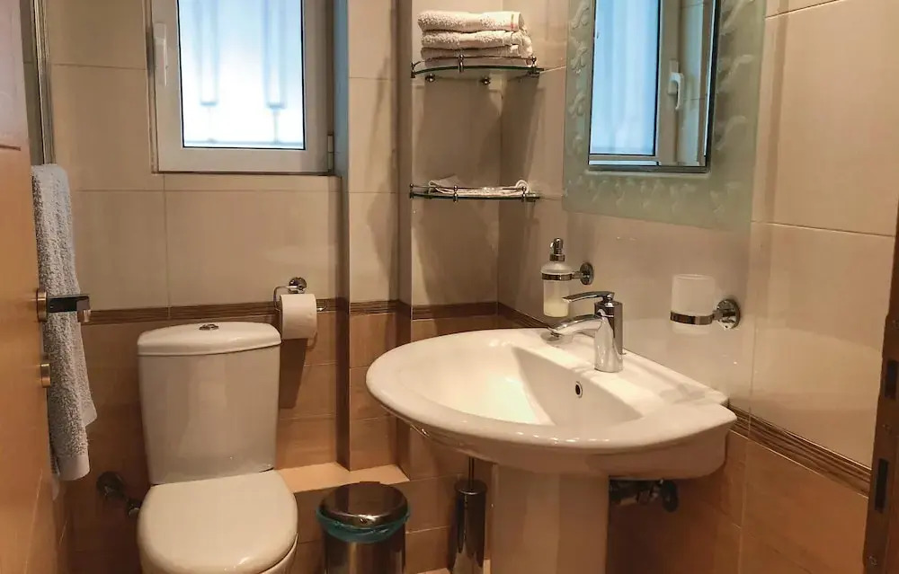 Awesome Home In Artemida With Wifi