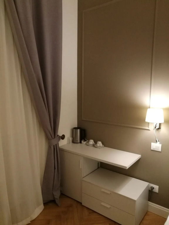 Daphne Guest Hause