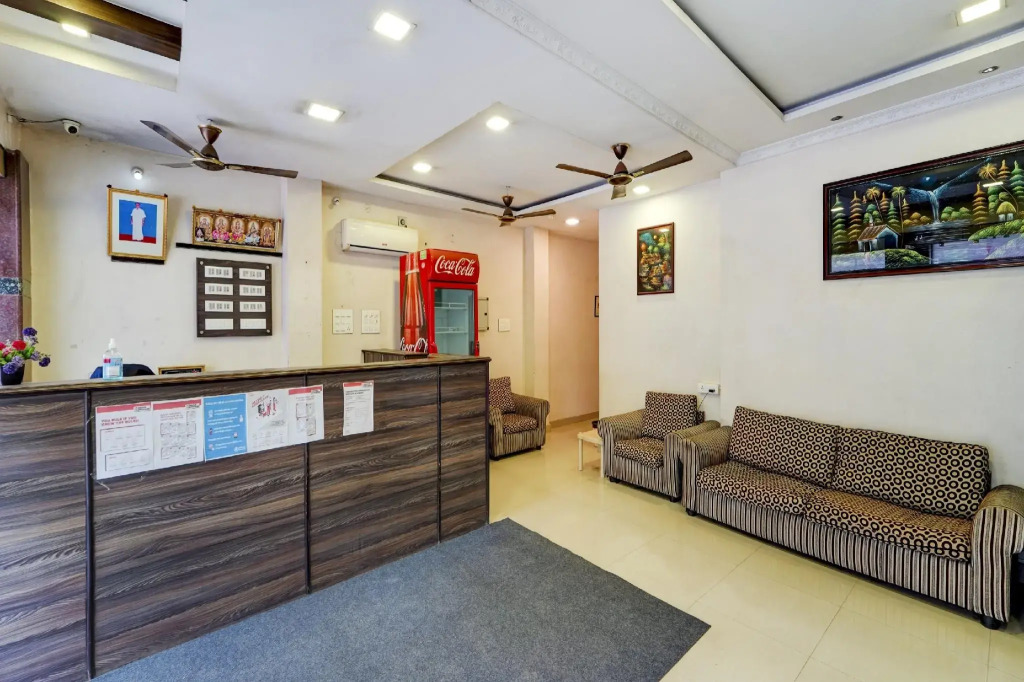 Collection O 82333 G Silver Hotels & Resorts