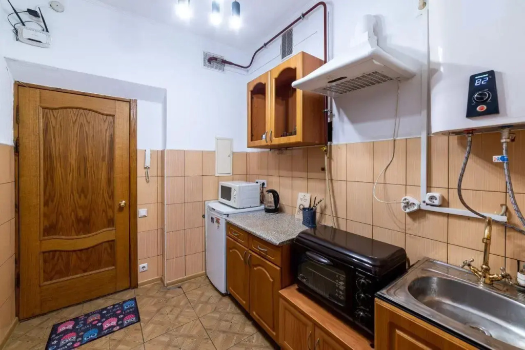 В центре на улице Гороховая 33