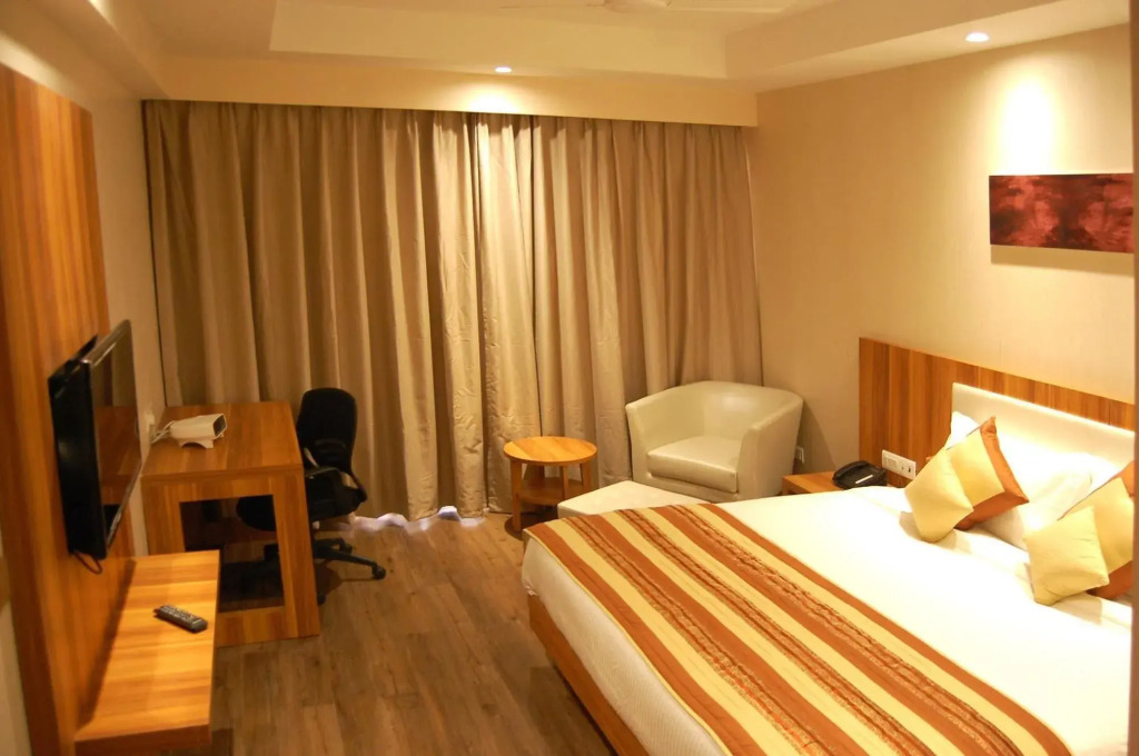 Hotel Le Roi Raipur at Raipur Railway Station