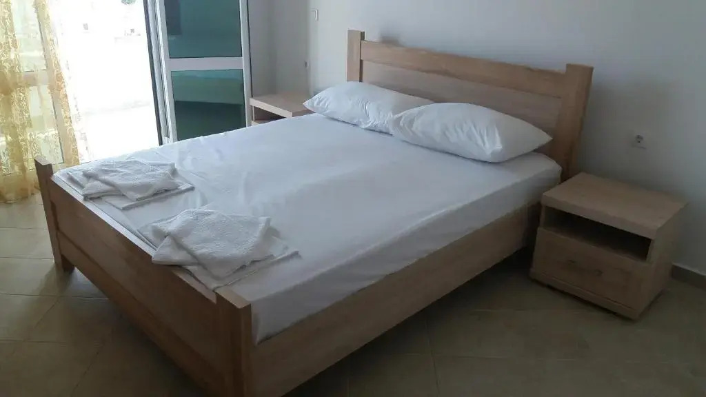 Apartments Eki