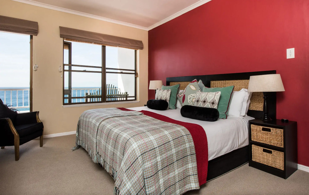 Whale View Manor & Spa