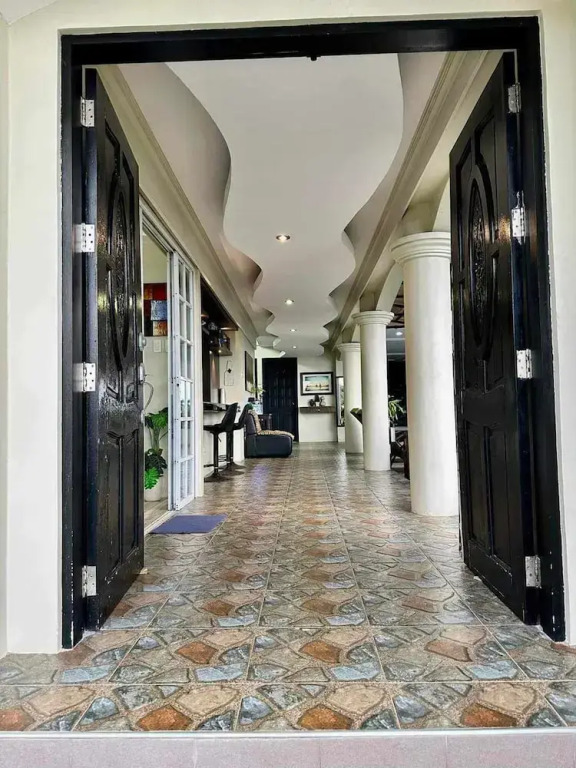 Avana Hills Tagaytay Villa